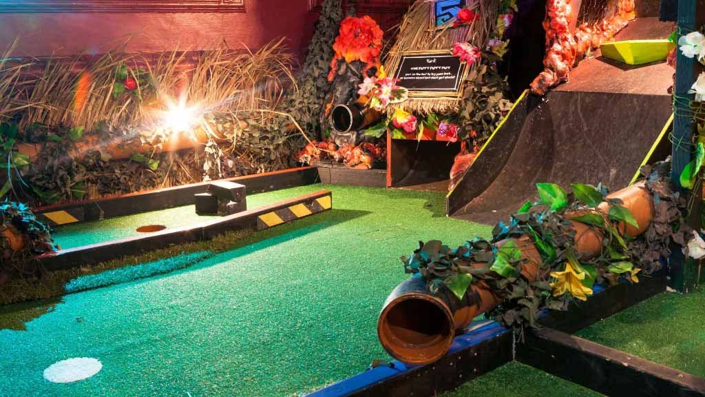 battersea crazy golf course